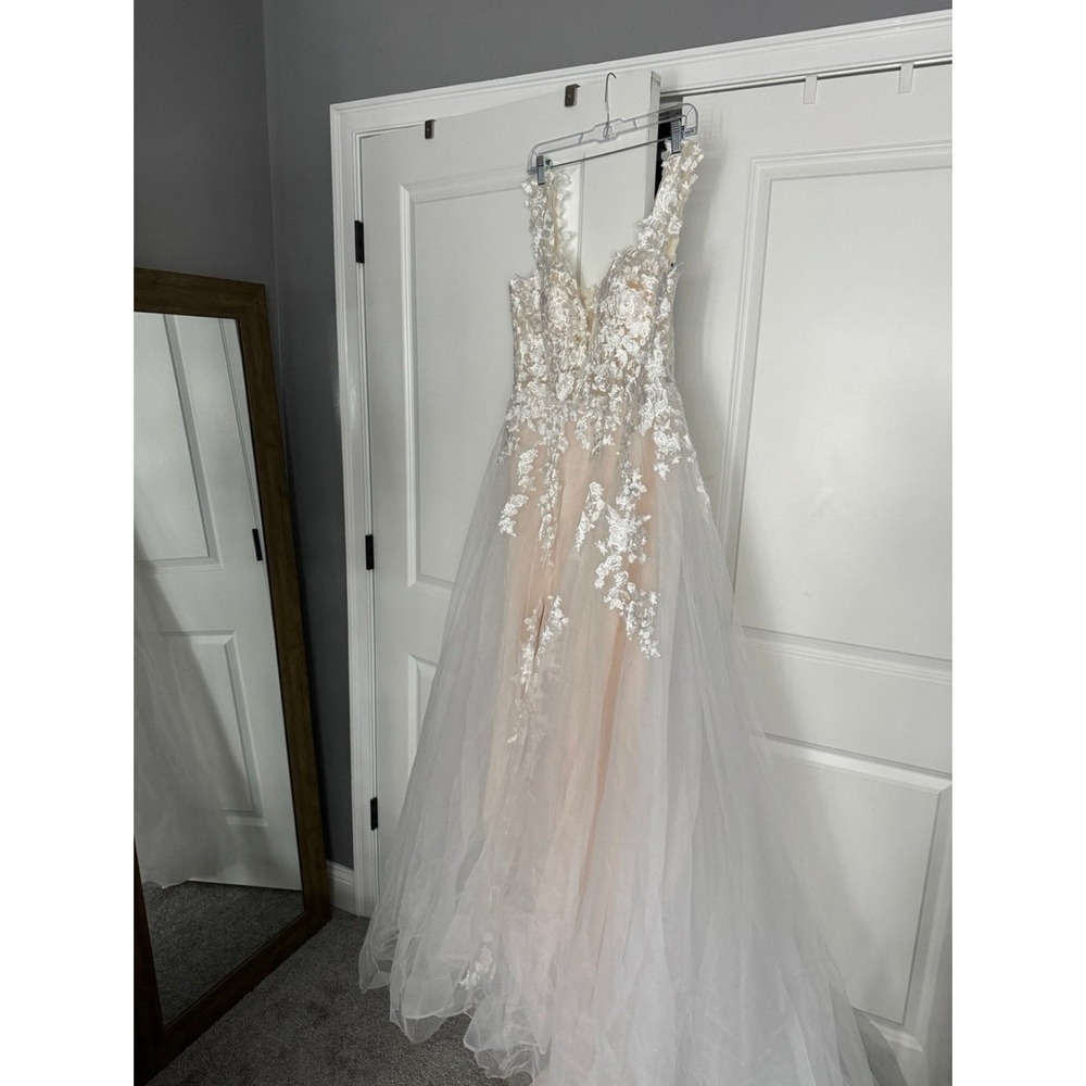 Custom White Lace Floral Wedding Dress Size 12 Tulle Train NEW